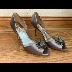 Women’s Badgley Mischka Pewter Heel